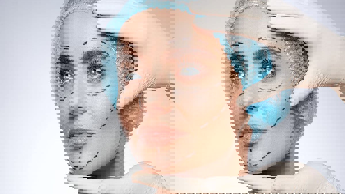 الكويت.. إيقاف وافدة عربية امتهنت طب التجميل دون شهادة علمية