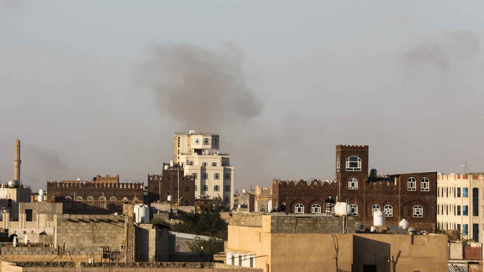 ما المواقع التي قصفتها إسرائيل في الحديدة وصنعاء؟ (فيديو)