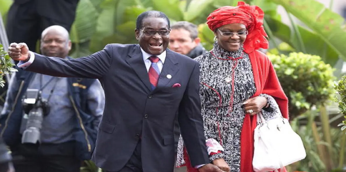 الحزب الحاكم في زيمبابوي يدعو موغابي إلى الاستقالة