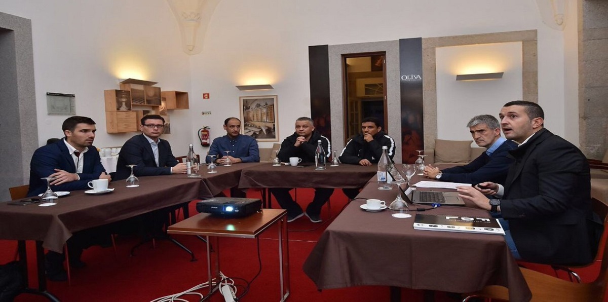 رئيس الاتحاد السعودي يجتمع مع وفد رابطة الدوري الإسباني لتفعيل اتفاقية الشراكة والاحتراف (صور)