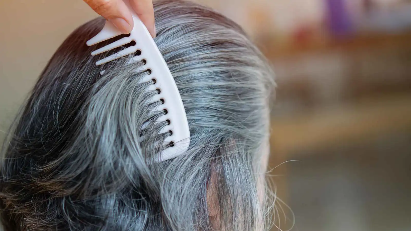 دراسة تكشف علاقة "الشيب" بالأورام السرطانية