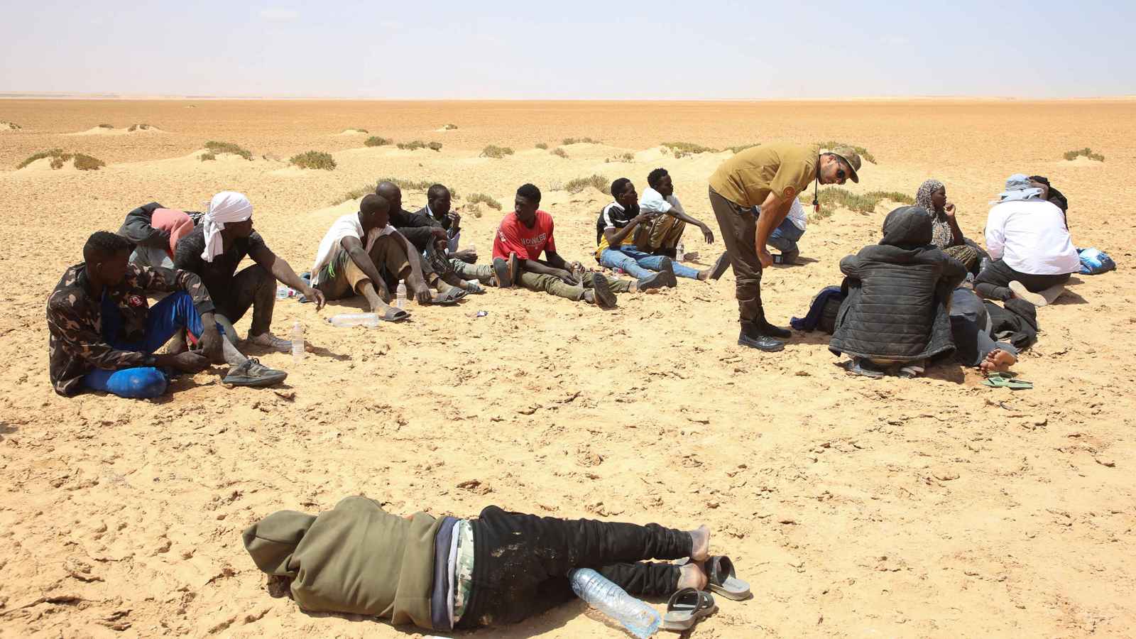 تونس.. إيواء 28 مهاجرا تقطّعت بهم السبل في منطقة نائية