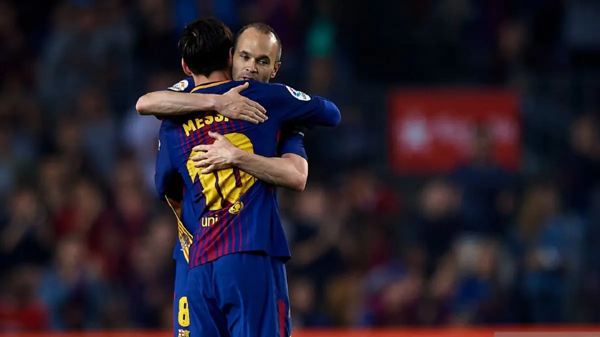 لابورتا يفسر تصريحاته بشأن عودة ميسي وإنييستا لبرشلونة