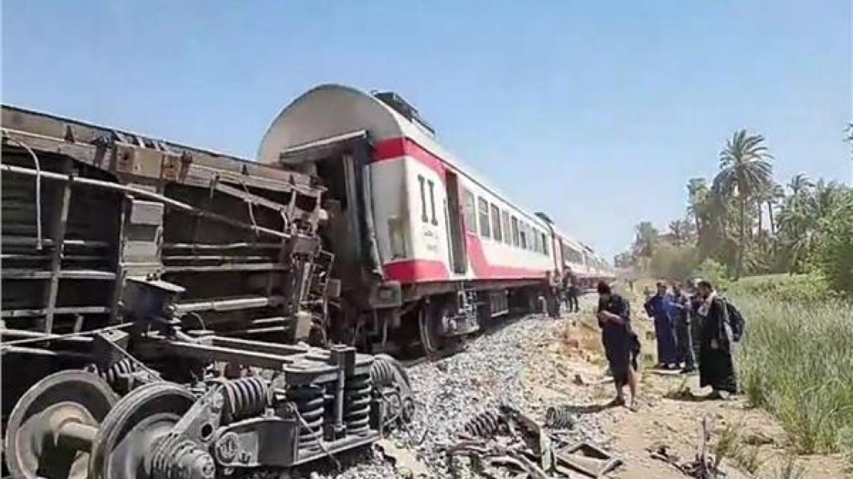 "دبلوماسية العزاء".. المعارضة السورية تسير على خطا داعميها وتتقرب من مصر