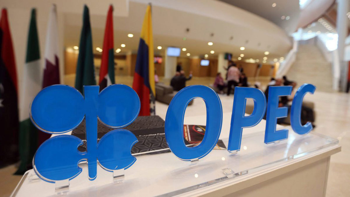 أوبك والمستقلون يخفقون في الاتفاق على تمديد تخفيضات سارية