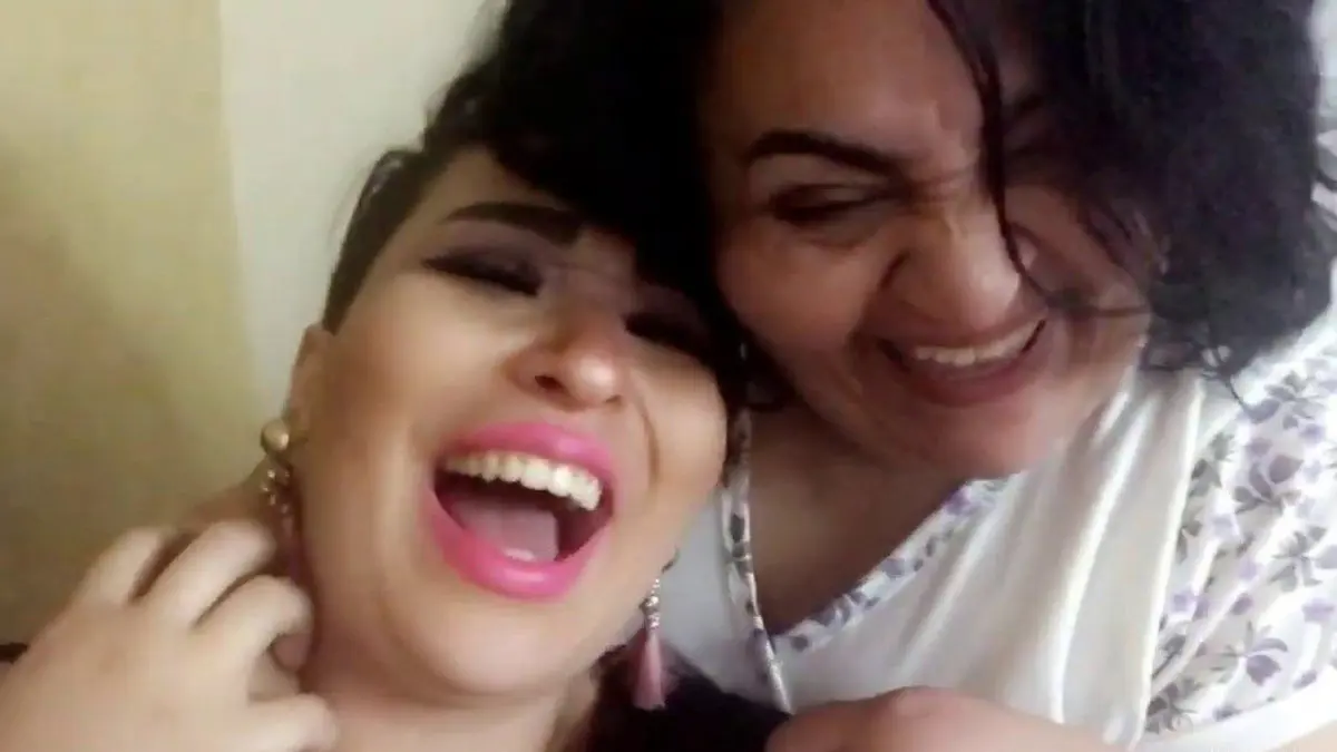 مصر.. حبس البلوغر "شيري هانم" وابنتها بتهمة خدش الحياء العام