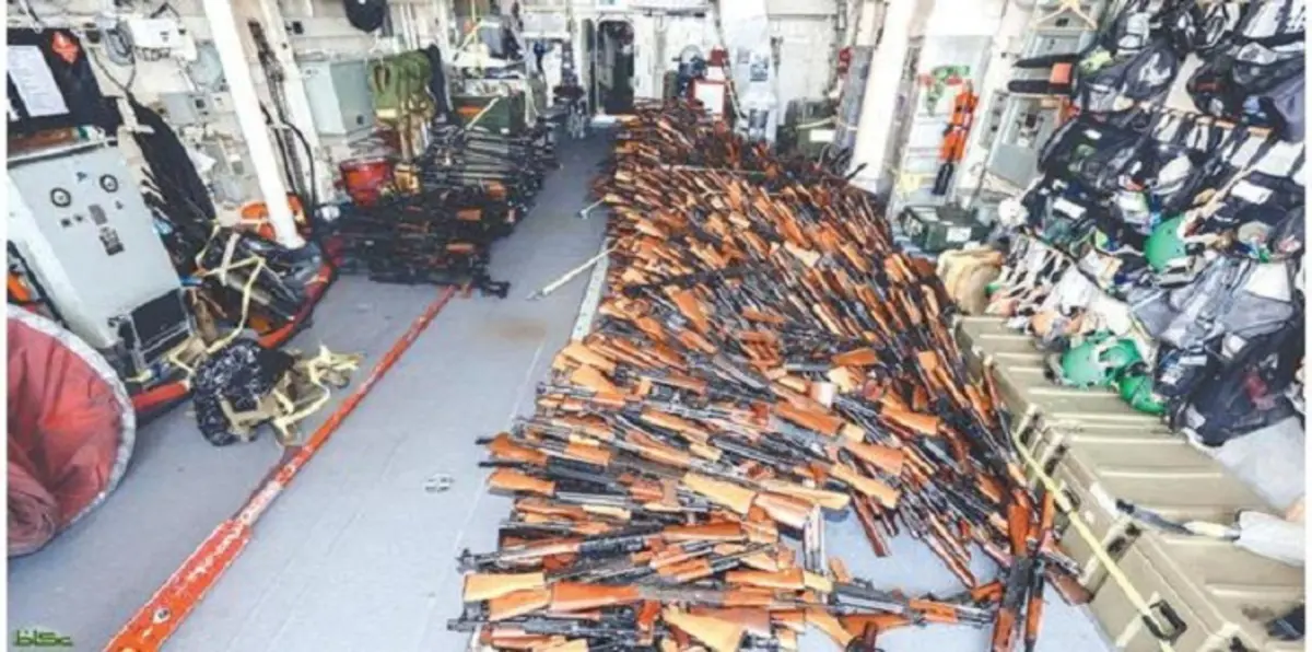 العثور على أسلحة إيرانية مهرّبة للحوثيين في ميناء المخا اليمني