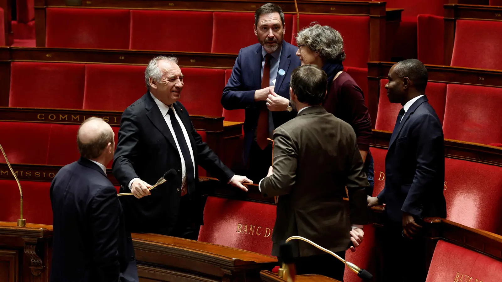 هدنة فرنسية مؤقتة.. هل تنجح المفاوضات في حل أزمة التقاعد؟