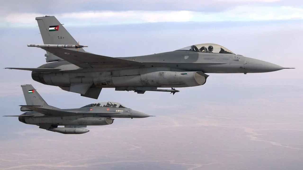 الأردن يعترض صواريخ ومسيرات اخترقت أجواءه