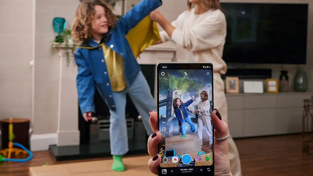 الواقع المعزز يجلب الأبطال الخارقين والديناصورات لمنزلك
