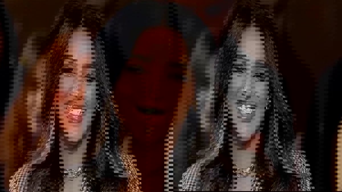 عمليات التجميل تضع إيلاف الزهراني في موقف محرج خلال برنامج تلفزيوني (فيديو)