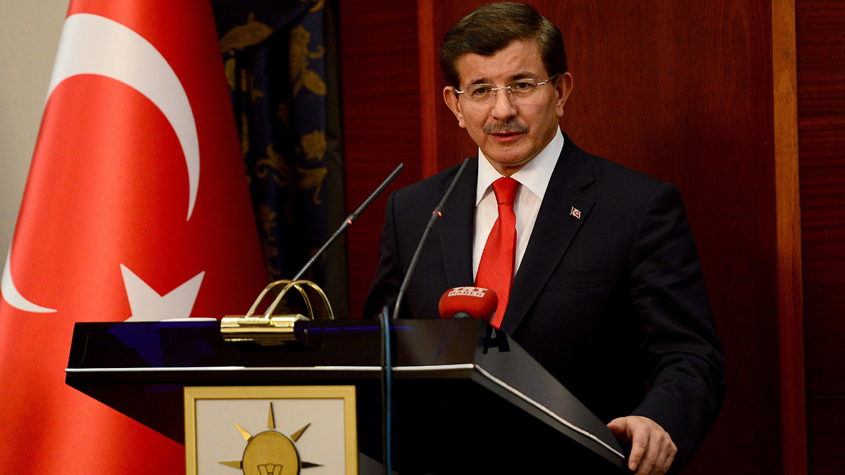 أحمد داود أوغلو يعلن رسميًا استقالته من حزب أردوغان