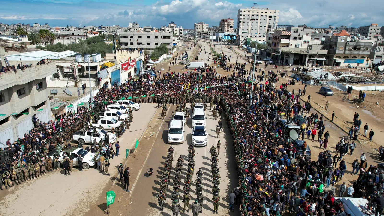 التمسك الإسرائيلي بمطلب "التمديد" يهدد بانهيار اتفاق غزة