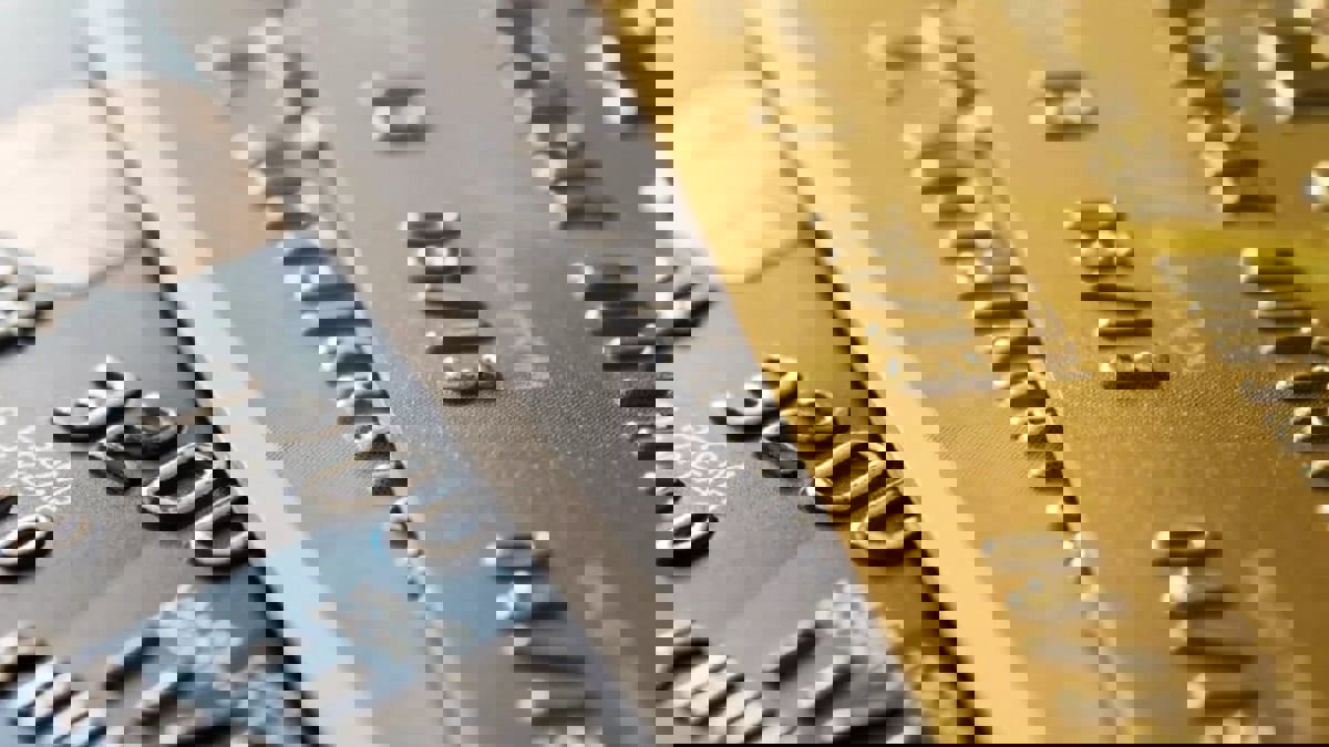 قراصنة يسرقون معلومات بطاقة الائتمان باستخدام تطبيقات غوغل