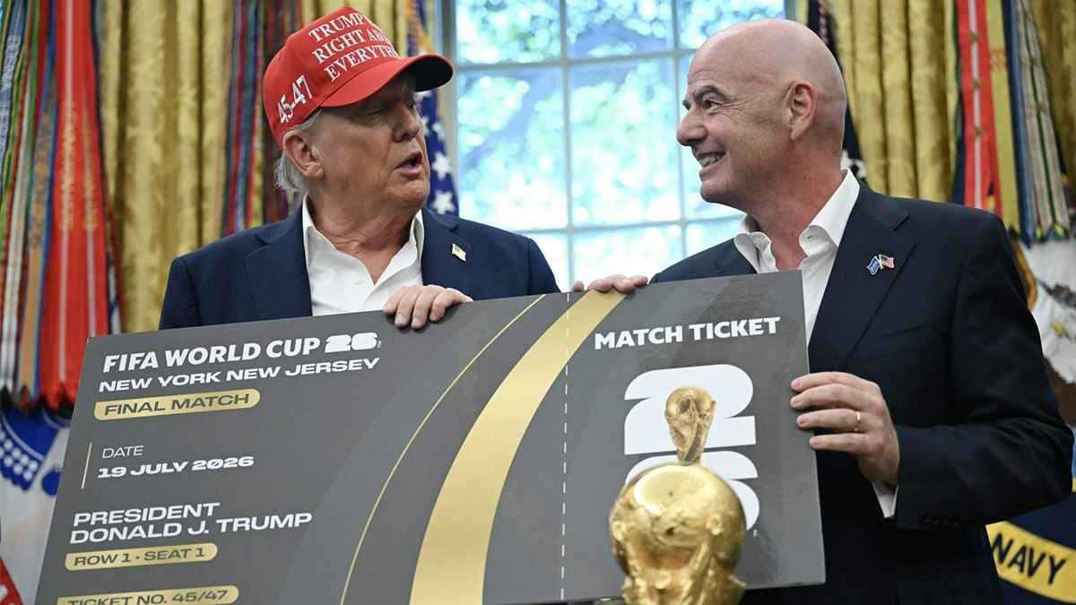 عقارات وسيارات فارهة.. 10 أشياء يمكنك شراؤها بسعر تذكرة نهائي كأس العالم 