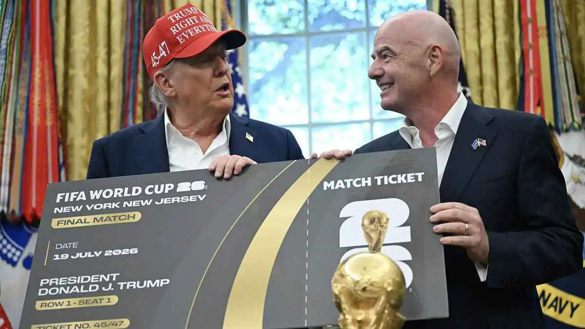 عقارات وسيارات فارهة.. 10 أشياء يمكنك شراؤها بسعر تذكرة نهائي كأس العالم