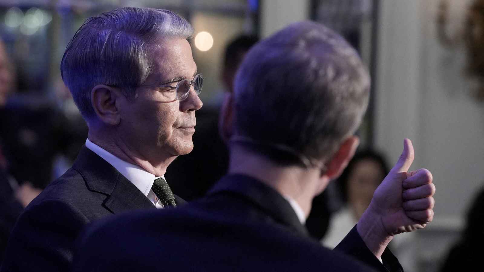 واشنطن تبحث توقيع شراكة اقتصادية مع كييف في "أقرب وقت"