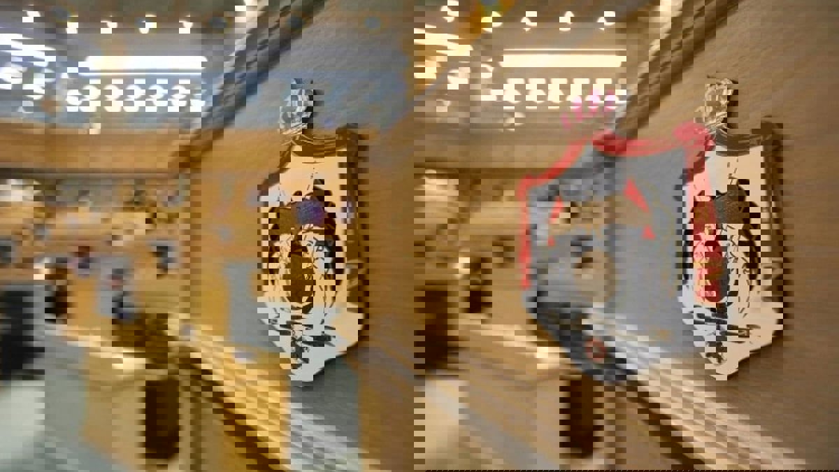 مشروع لتعديل الدستور يثير جدلا بالأردن.. هل سحبت الحكومة الولاية من نفسها؟