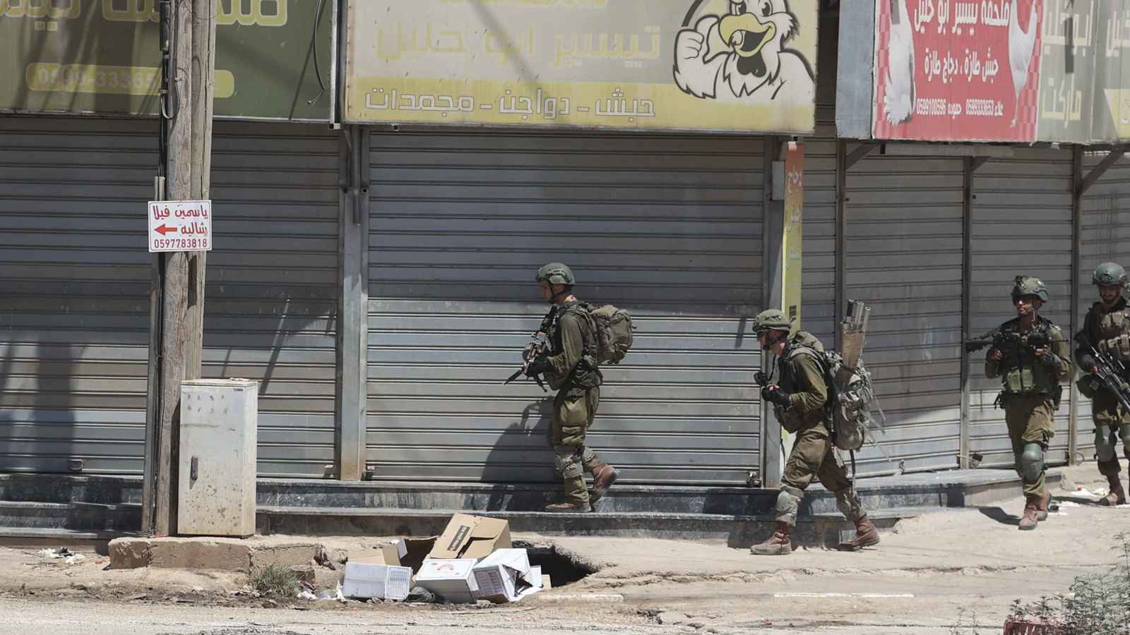 محللون: إسرائيل تسعى لإخلاء الضفة الغربية وتكرار "سيناريو غزة"