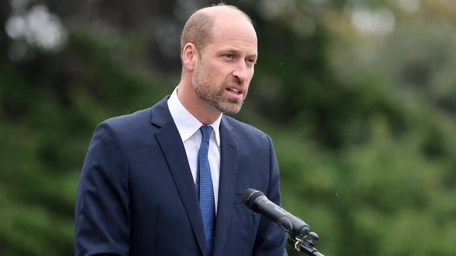 الأمير ويليام يفتح قلبه: أفتقد جدتي وجدي كثيرا