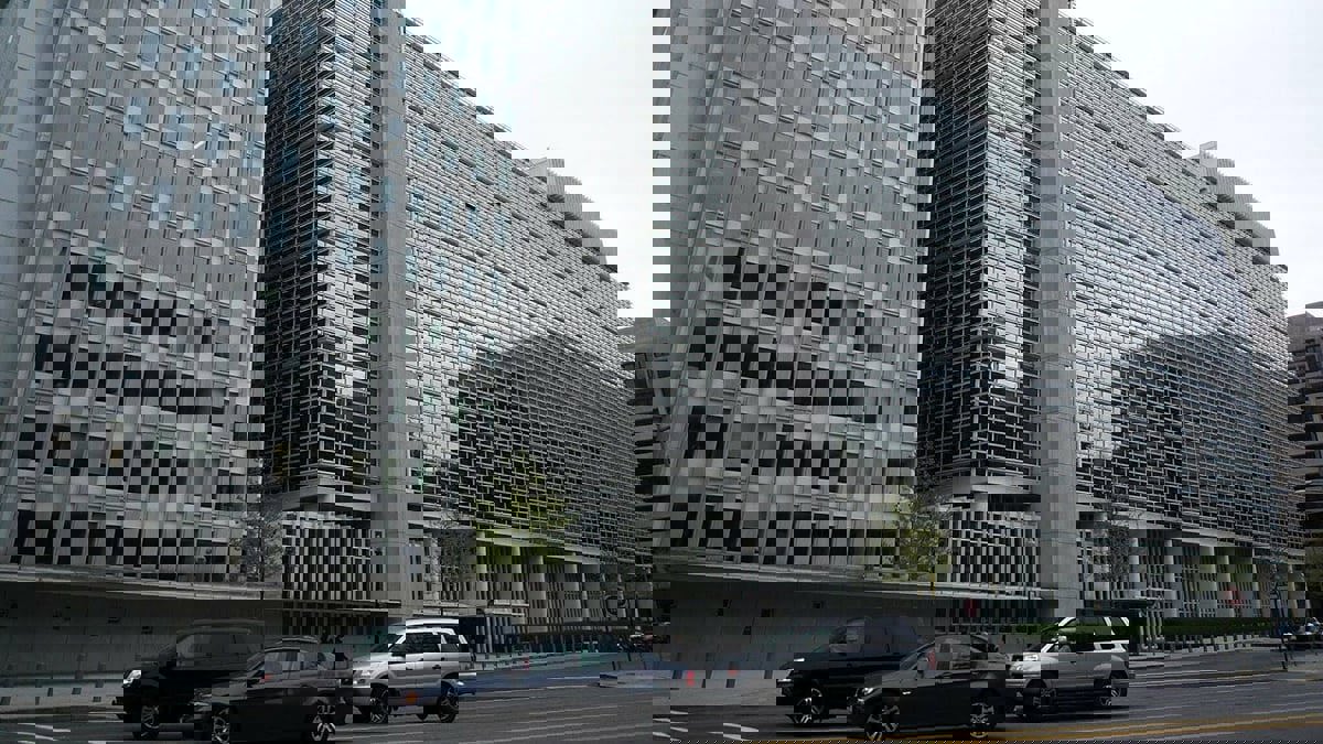 البنك الدولي: كساد الاقتصاد اللبناني "من تدبير النخبة"