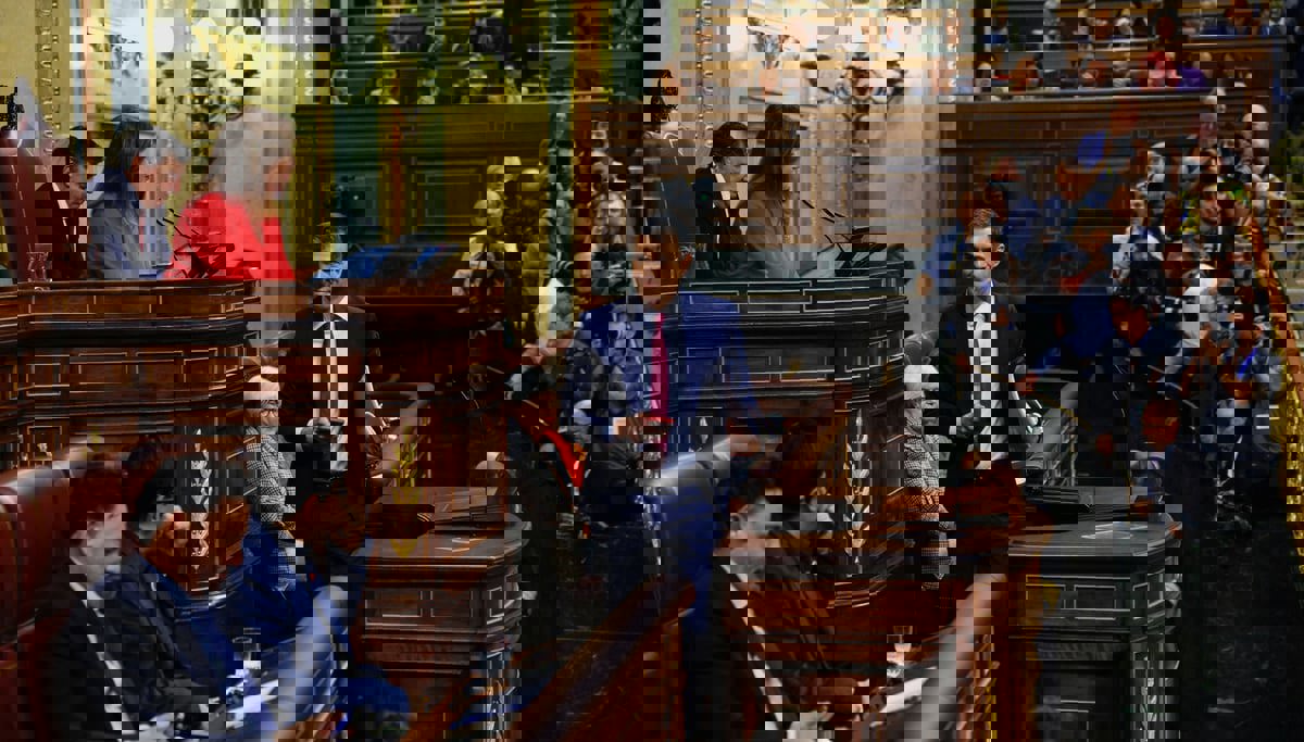 انقسام أيديولوجي يضرب إسبانيا حيال تنصيب بيدرو سانشيز