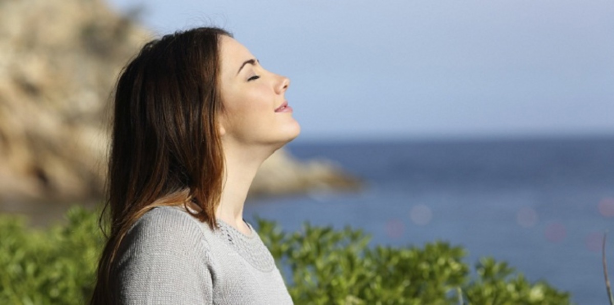 إكسير السعادة بين يديك