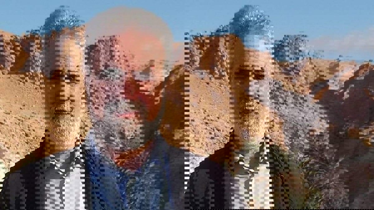 وفاة الشاعر التونسي نور الدين بوجلبان