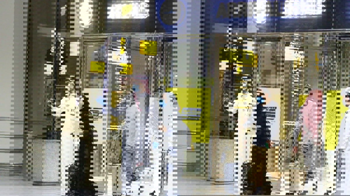 السعودية تحذر مواطنيها من السفر إلى 12 دولة دون إذن مسبق