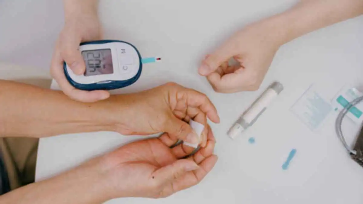 لمرضى السكري.. مشروبات طبيعية تضبط الجلوكوز في الدم