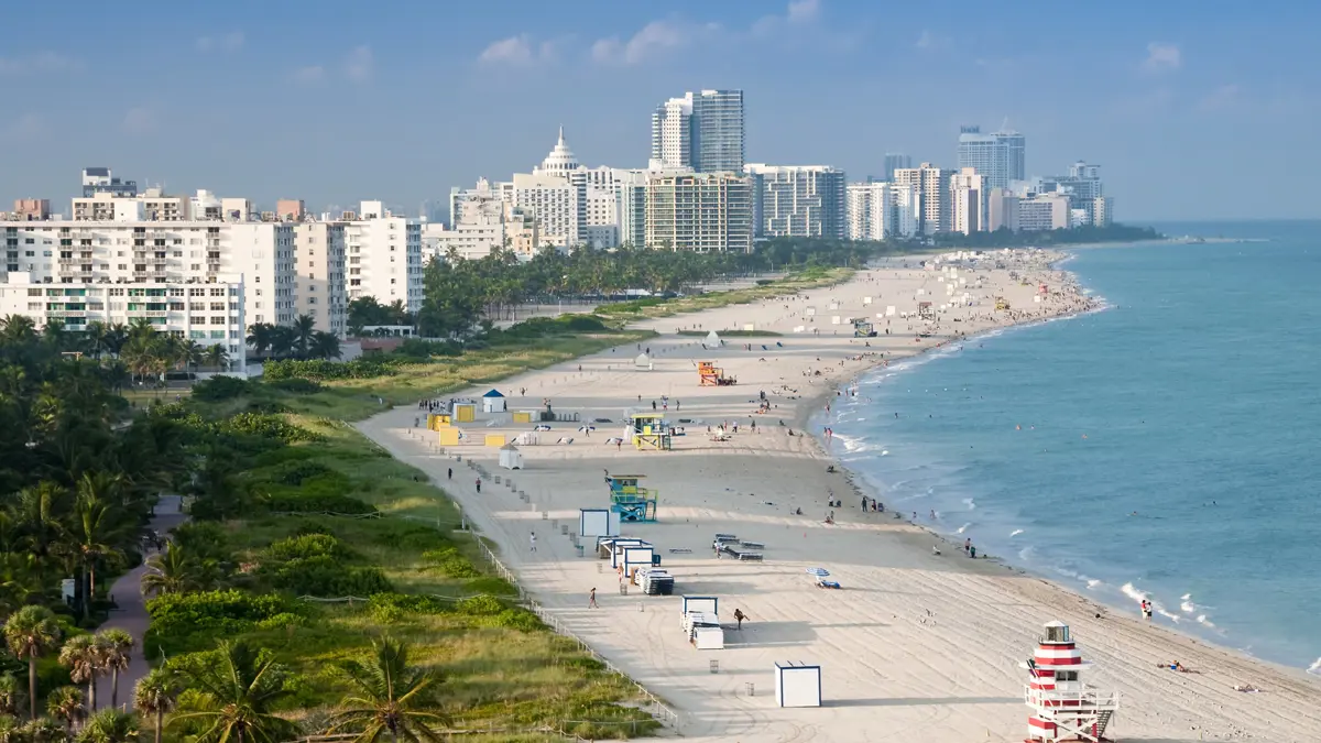 شاهد ما حصل في أول مرفق أمريكي يعاد فتحه بعد قرار ترامب