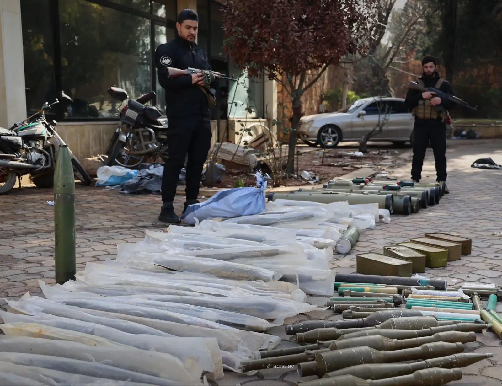 أسلحة جرى إحباط تهريبها من سوريا إلى لبنان