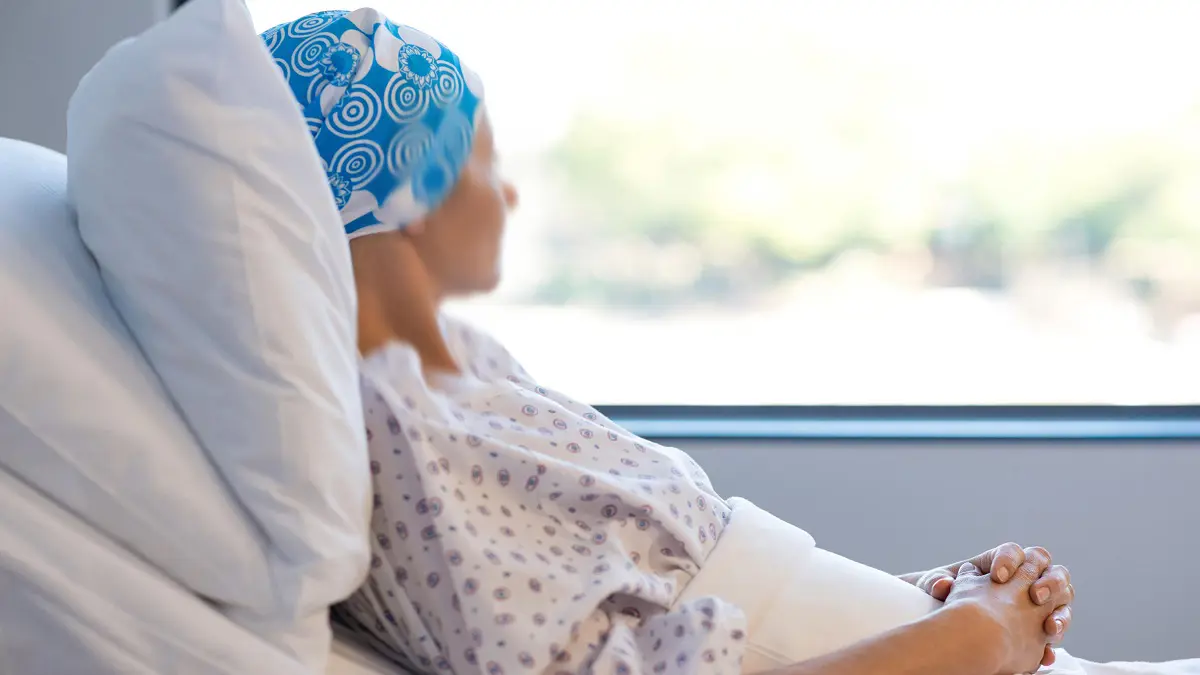 وفاة مريضة السرطان لطيفة الحمادي تثير تفاعلاً واسعًا في الإمارات