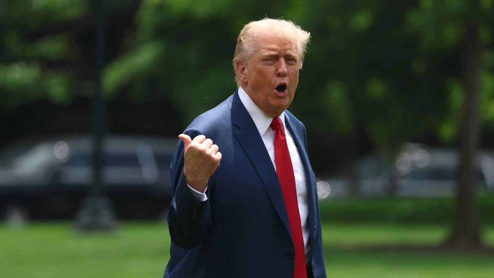 ترامب يؤكد استمرار دعم إسرائيل ويأمل في وقف إطلاق النار مع إيران