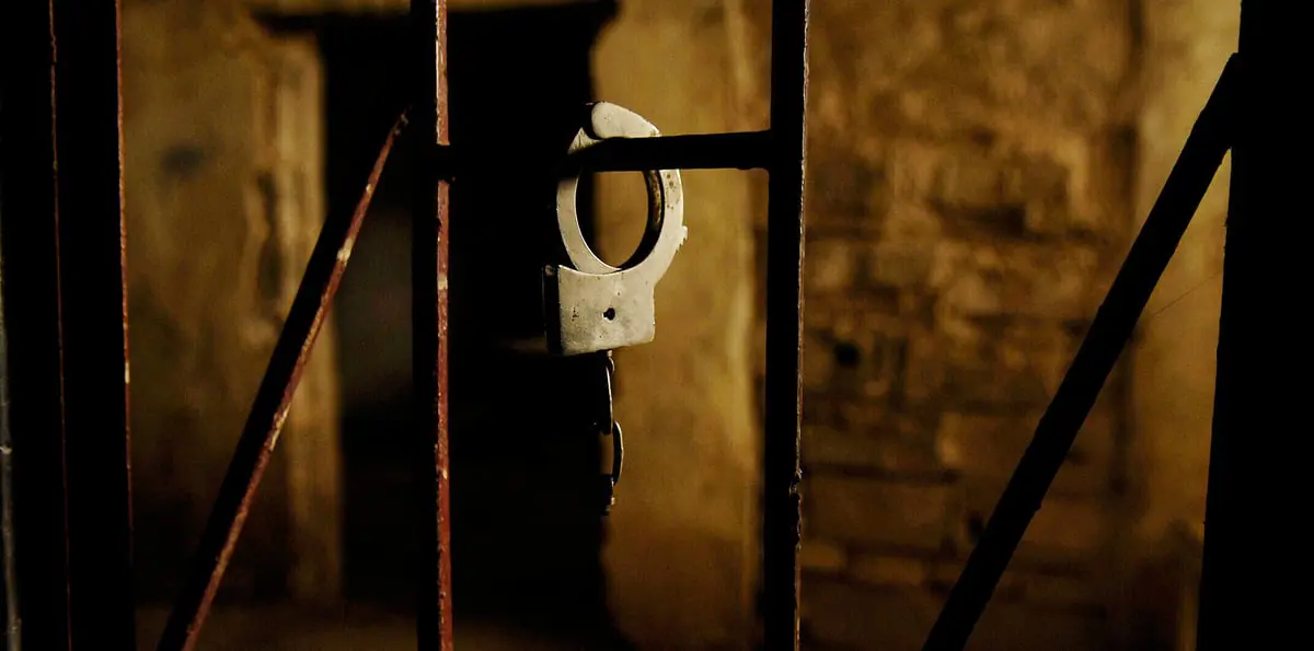 استشهاد معتقل فلسطيني إثر تعرّضه للضرب بالسجون الإسرائيلية