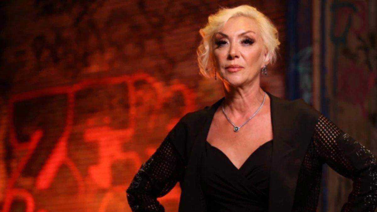 بعد ظهور رسائل "واتساب".. ابنة غللو تواجه اتهامات بقتل والدتها