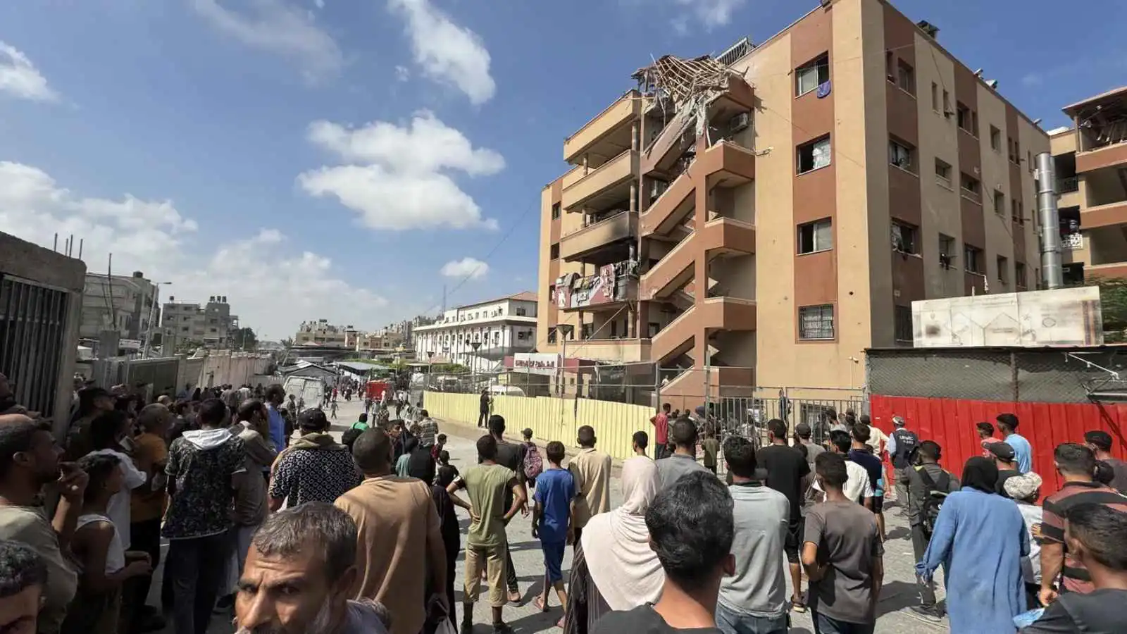 عسكريون إسرائيليون يحذرون من غضب ترامب بعد هجوم خان يونس