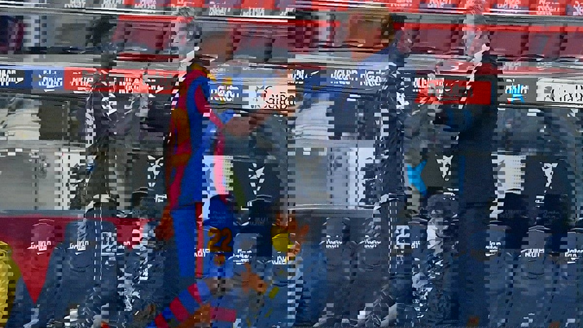 برشلونة.. من أبقار كيكي سيتين إلى ثيران رونالد كومان