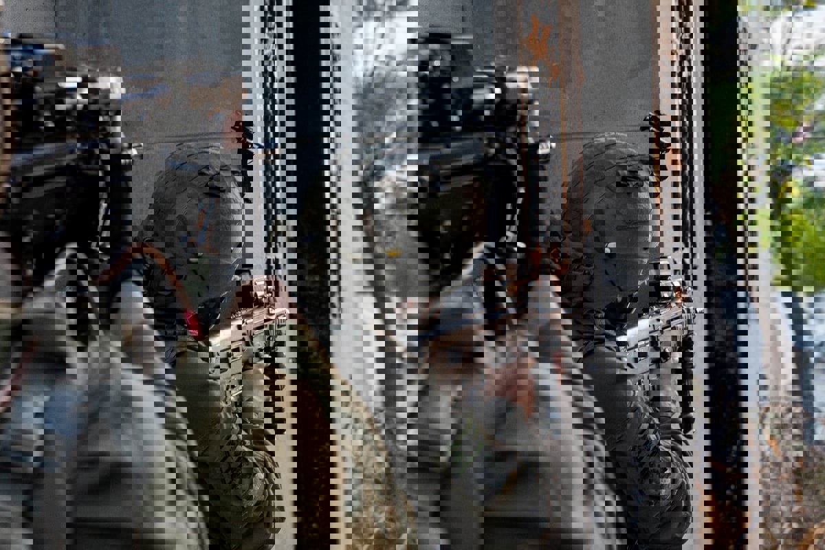 فوق الأرض وتحتها.. إسرائيل تعلن عملية واسعة في الشجاعية بغزة (فيديو)