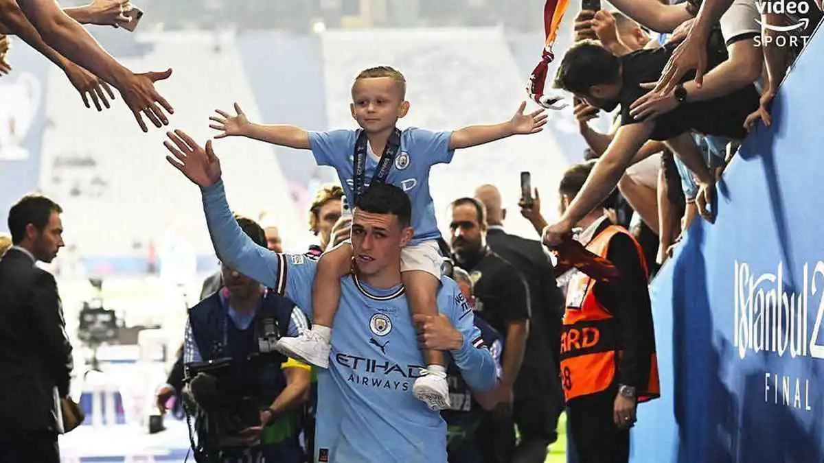 نجم مانشستر سيتي يتحرك قضائيا بعد شائعات عن وفاة ابنه