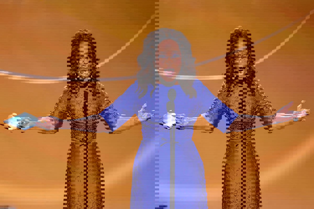 أوبرا وينفري تدخل المستشفى بسبب "فيروس خطير"