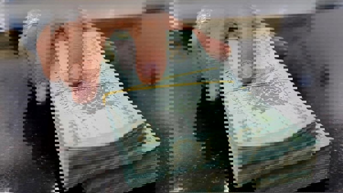 تقرير: الدين العام في لبنان يبلغ "رقما قياسيا"