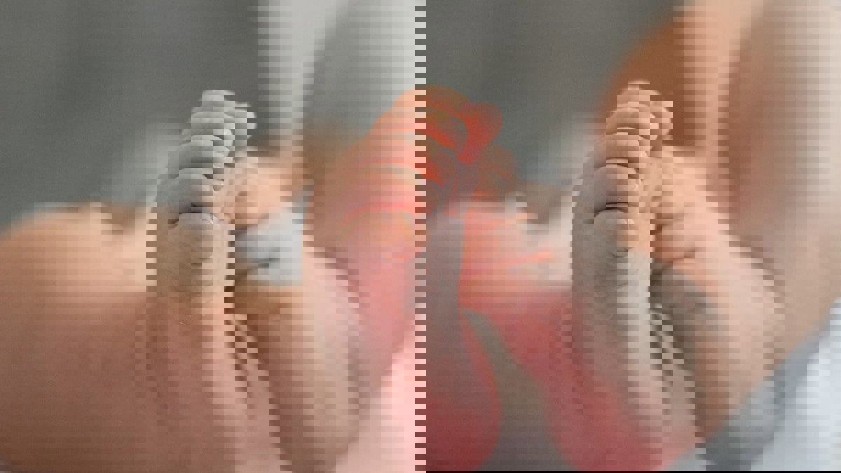 الكويت.. تشكيل لجنة تحقيق في الاحتفاظ بجثة طفل داخل مستشفى 13 شهرا