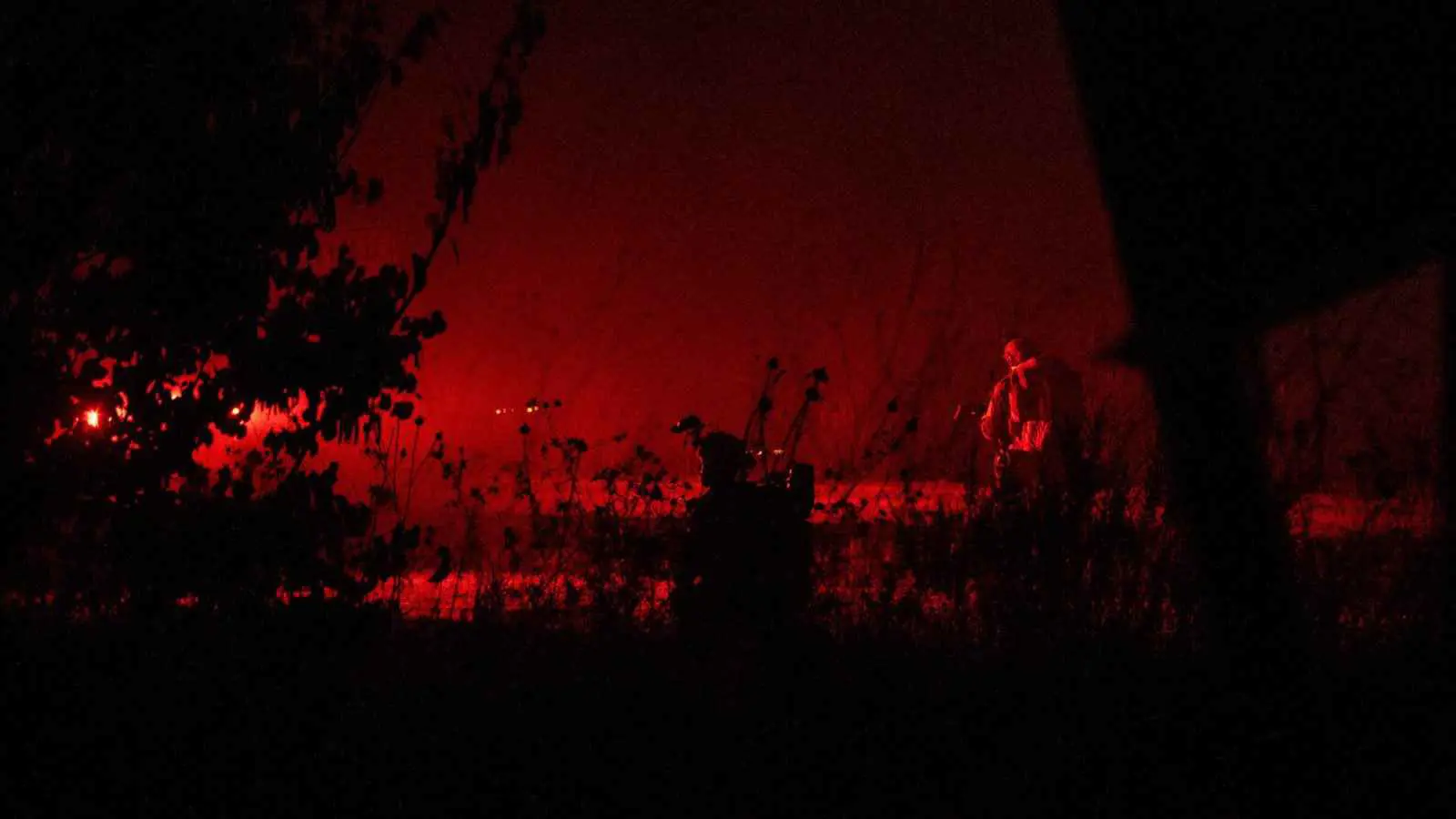 قتلت 60 عنصرا.. غارات إسرائيلية على مواقع "حزب الله" في بعلبك والليطاني