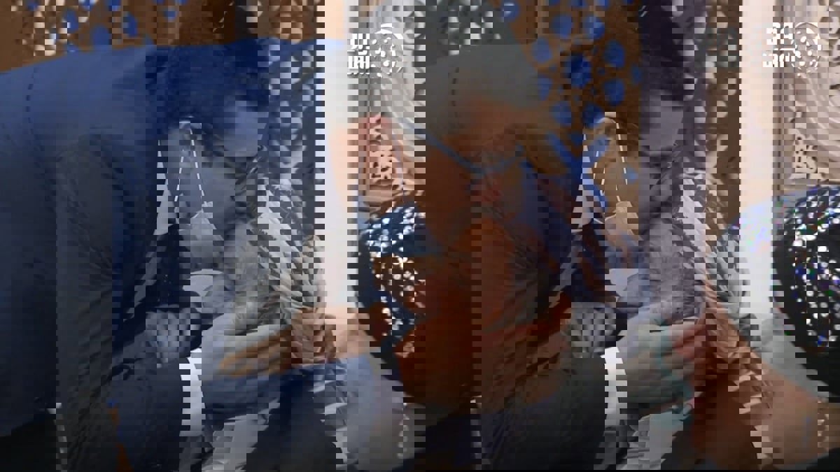 بعد فراق 21 عاما.. الإمارات تجمع شمل عائلتين يهوديتين يمنيتين (فيديو)