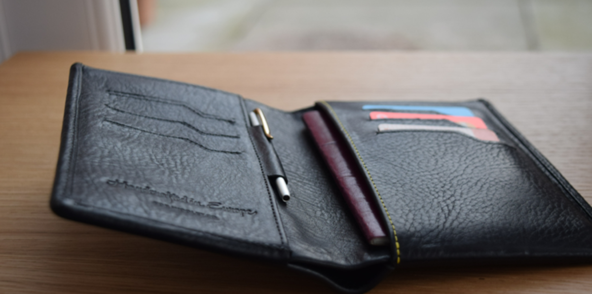 محفظة جديدة تنبهك عند سرقتها