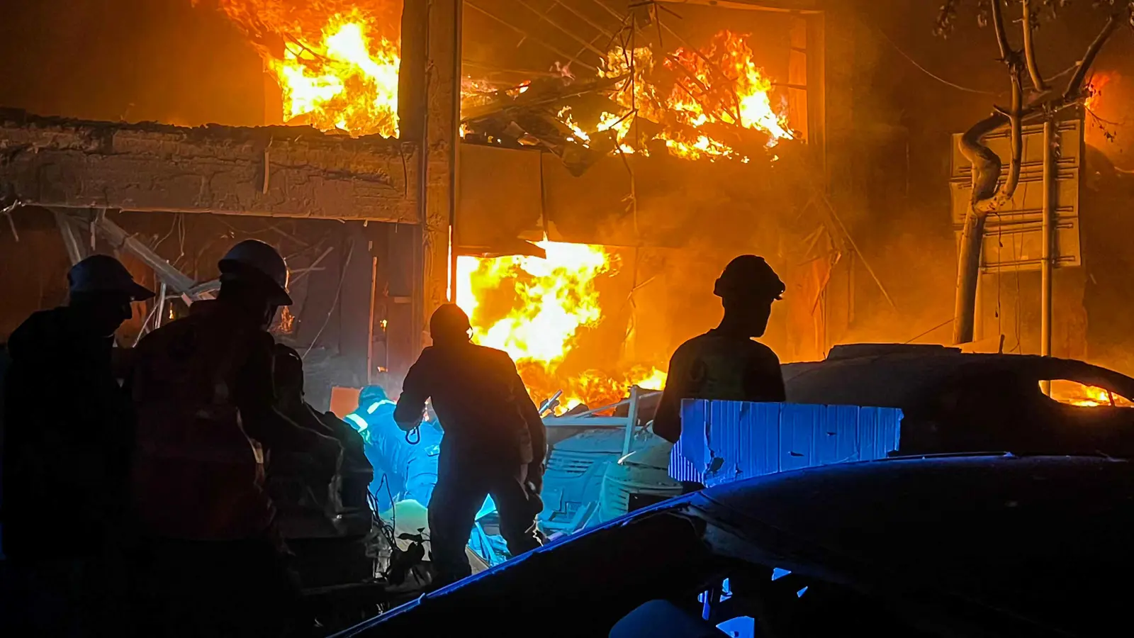 قصف متبادل هو الأعنف بين إسرائيل وحزب الله.. هل يكون تمهيدا لاتفاق؟