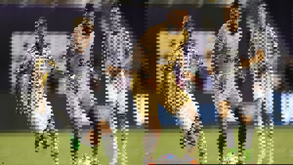 تعثر انتقال ممفيس ديباي من برشلونة إلى يوفنتوس