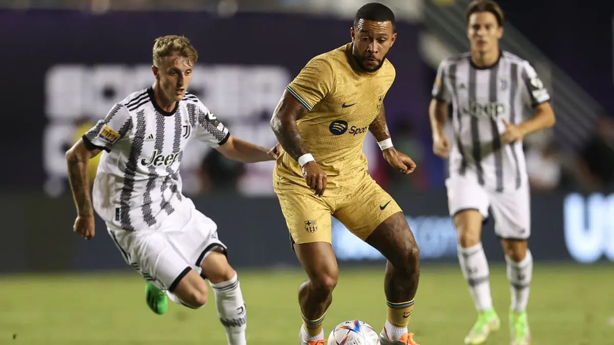 تعثر انتقال ممفيس ديباي من برشلونة إلى يوفنتوس