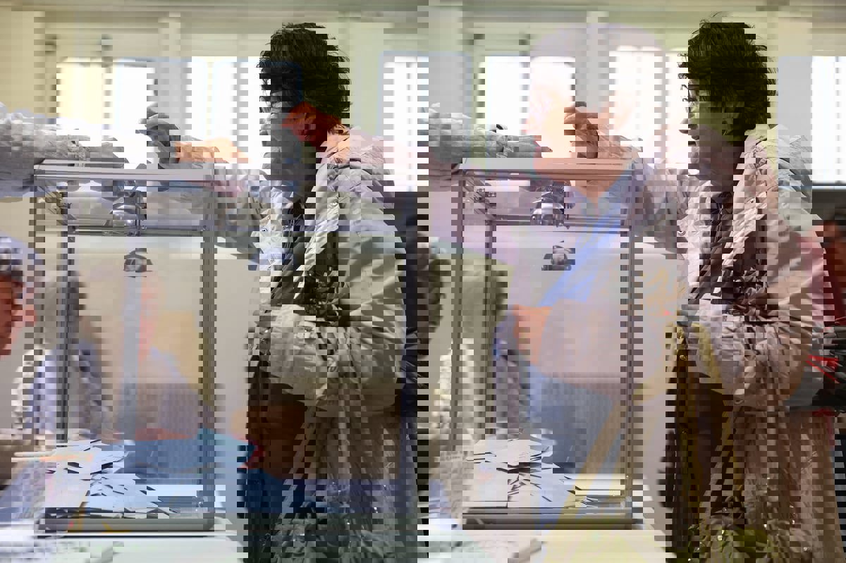 حتى منتصف النهار.. 25.9 % نسبة المشاركة في الانتخابات الفرنسية